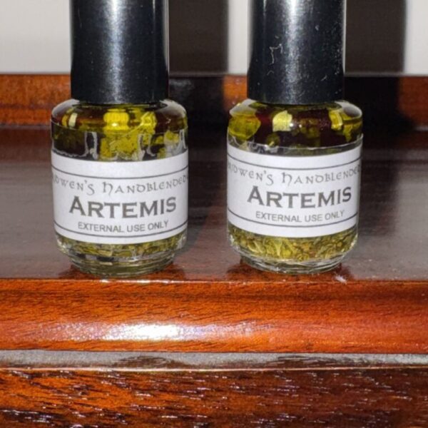 Artemis Oil - Moon goddess, Virgin huntress goddess, Protector of Young Women and Childbirth.