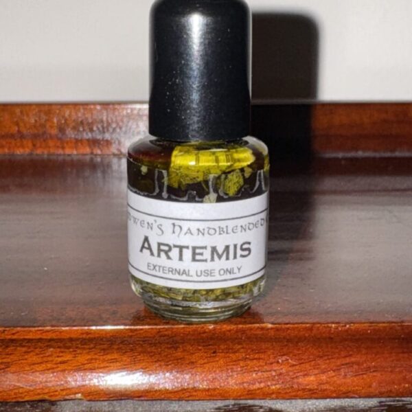 Artemis Oil - Moon goddess, Virgin huntress goddess, Protector of Young Women and Childbirth.